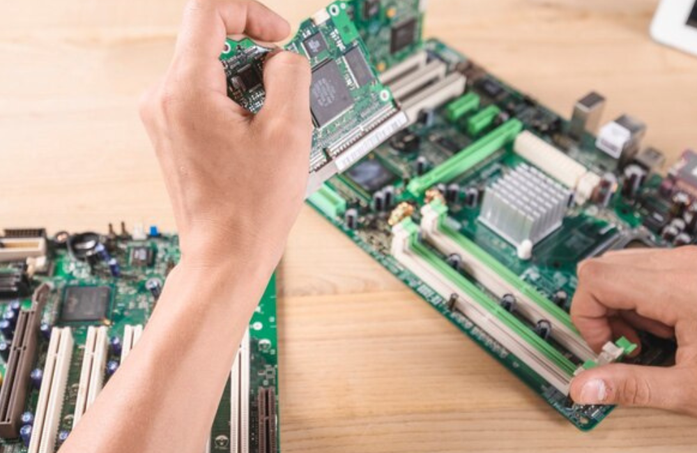 Restaure seu Dispositivo com Reparo de Placa Mãe e Face ID